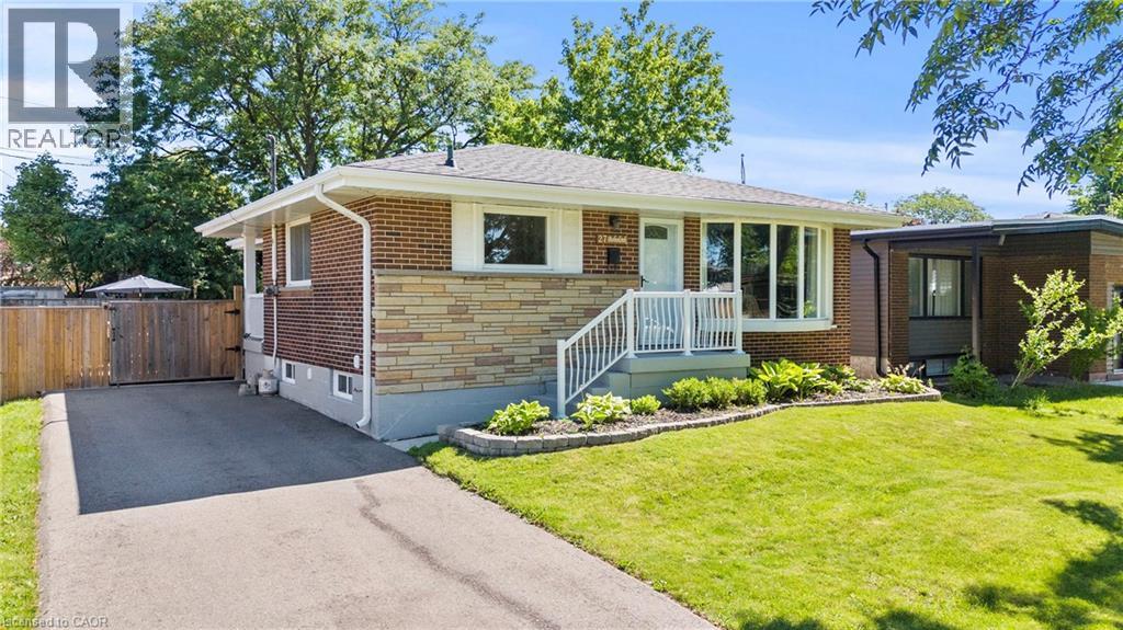 27 BOBOLINK Road, Hamilton