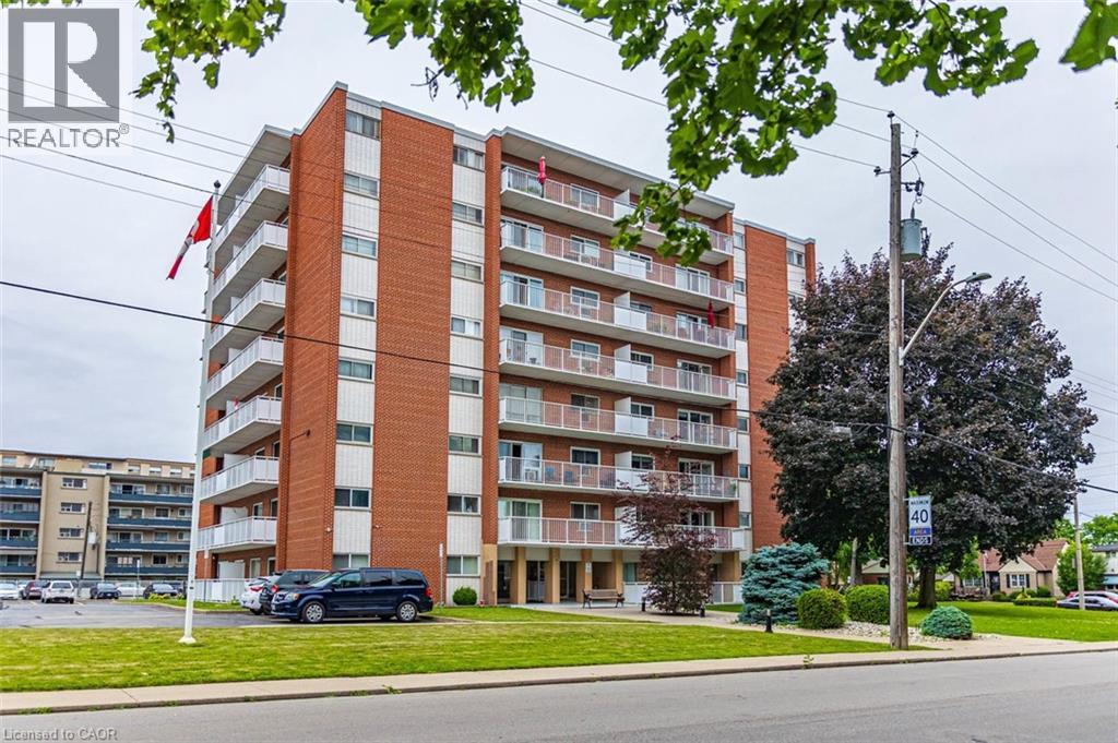 8 WOODMAN Drive UnitNo. 805, Hamilton