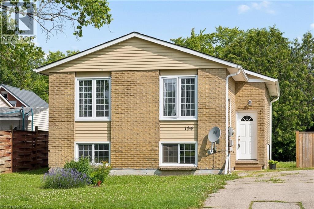 154 GRAHAM Crescent, Stratford