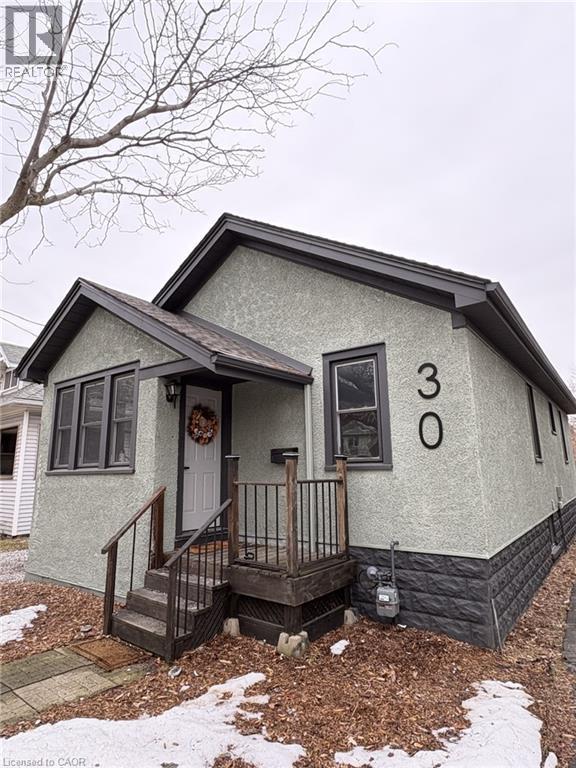 30 EASTCHESTER Avenue, St. Catharines