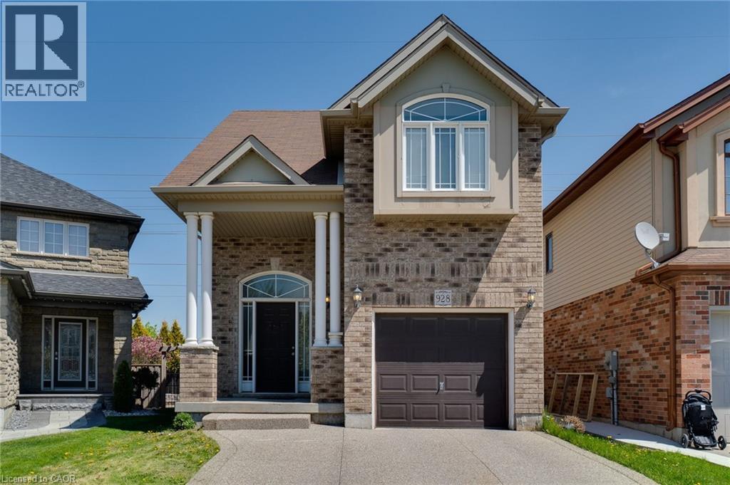 928 DUNBLANE Court, Kitchener