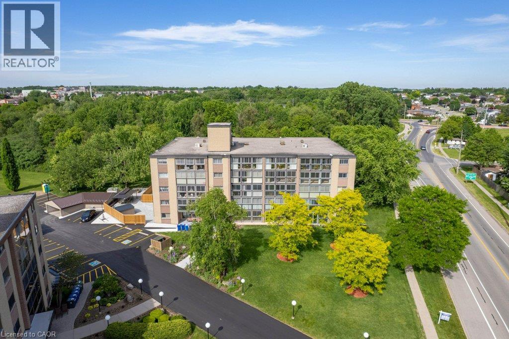 400 CHAMPLAIN Boulevard UnitNo. 406, Cambridge