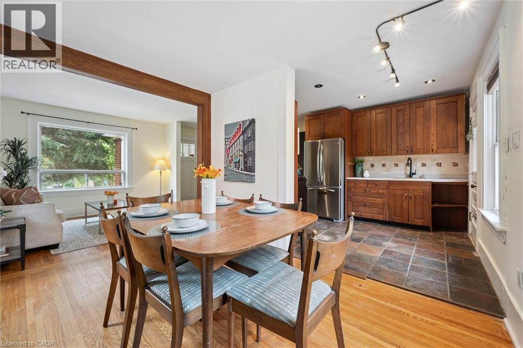6 PEARL Street, Guelph