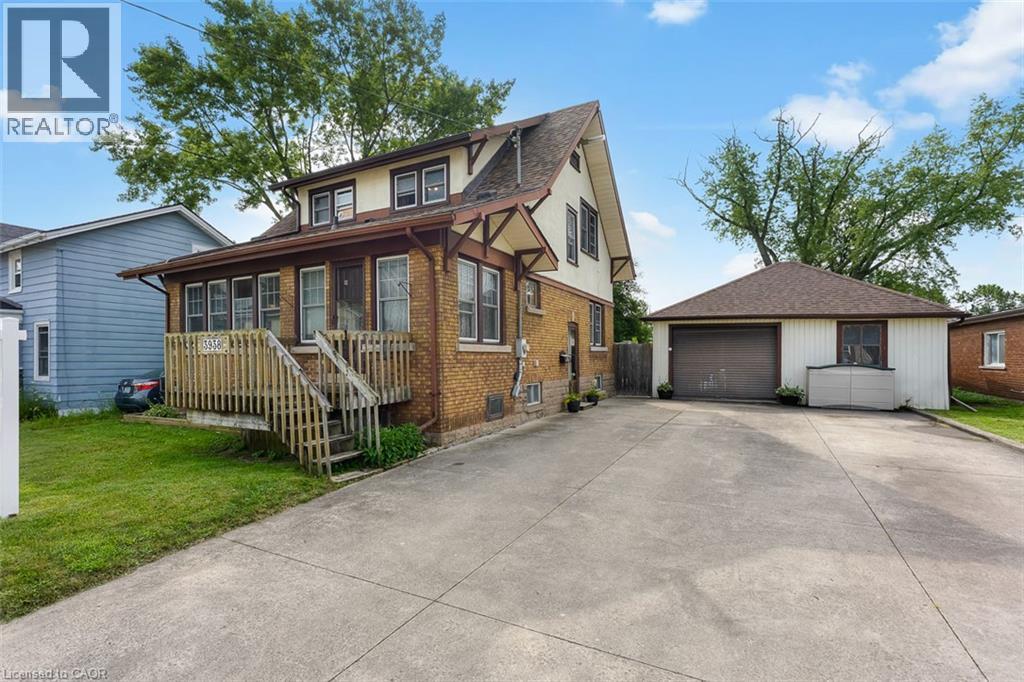 3938 MAIN Street, Niagara Falls