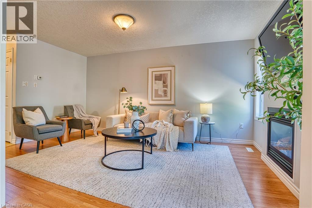 35 LADY Court, St. Marys