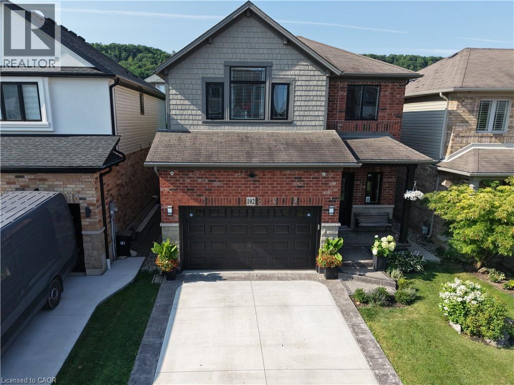 102 WILLOW Lane, Grimsby