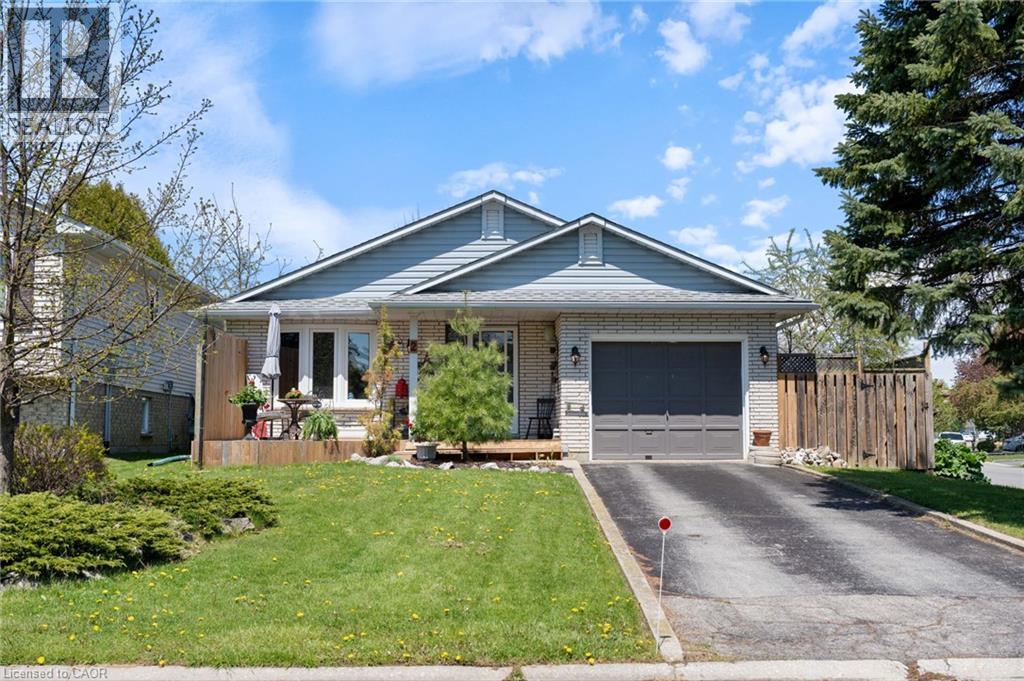 2 HAMPTON Court, Port Dover