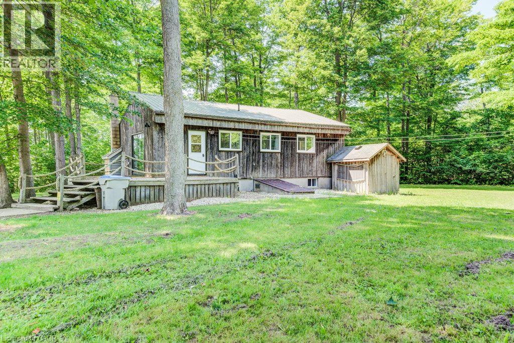 42064 AMBERLEY Road, Bluevale