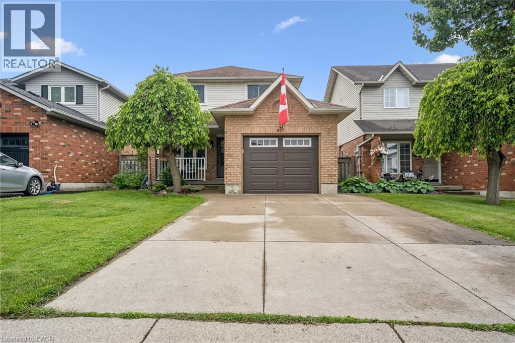 817 ACADIA Drive, Hamilton