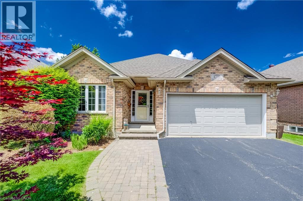 670 SALZBURG Drive, Waterloo