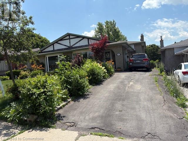 97 GUILDWOOD Drive, Hamilton