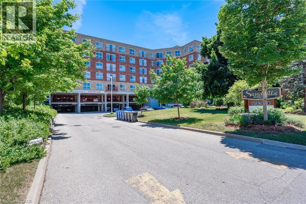 20 ST GEORGE Street UnitNo. 311, Kitchener