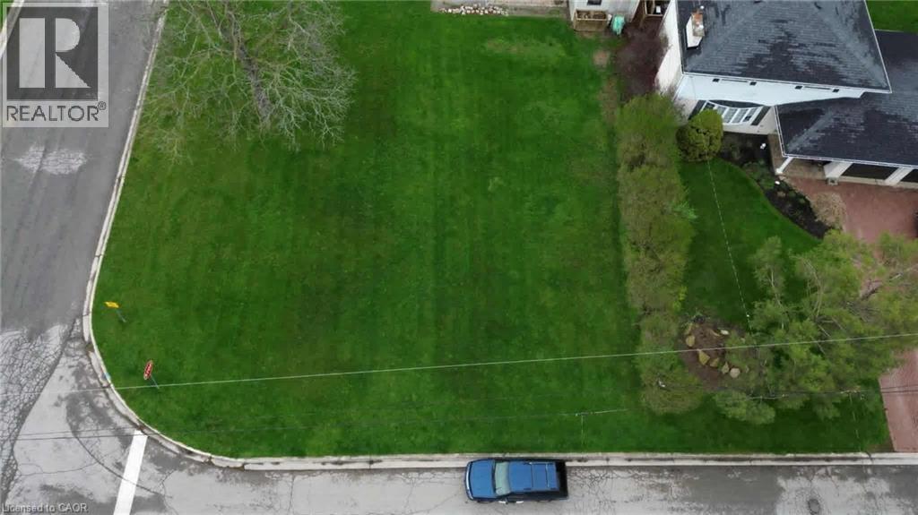 36 WALLIS Avenue, Smithville