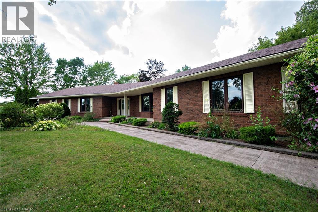 1857 HOPEWELL CREEK Road, Breslau
