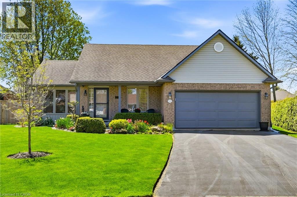 15 BAYSHORE Court, Port Dover