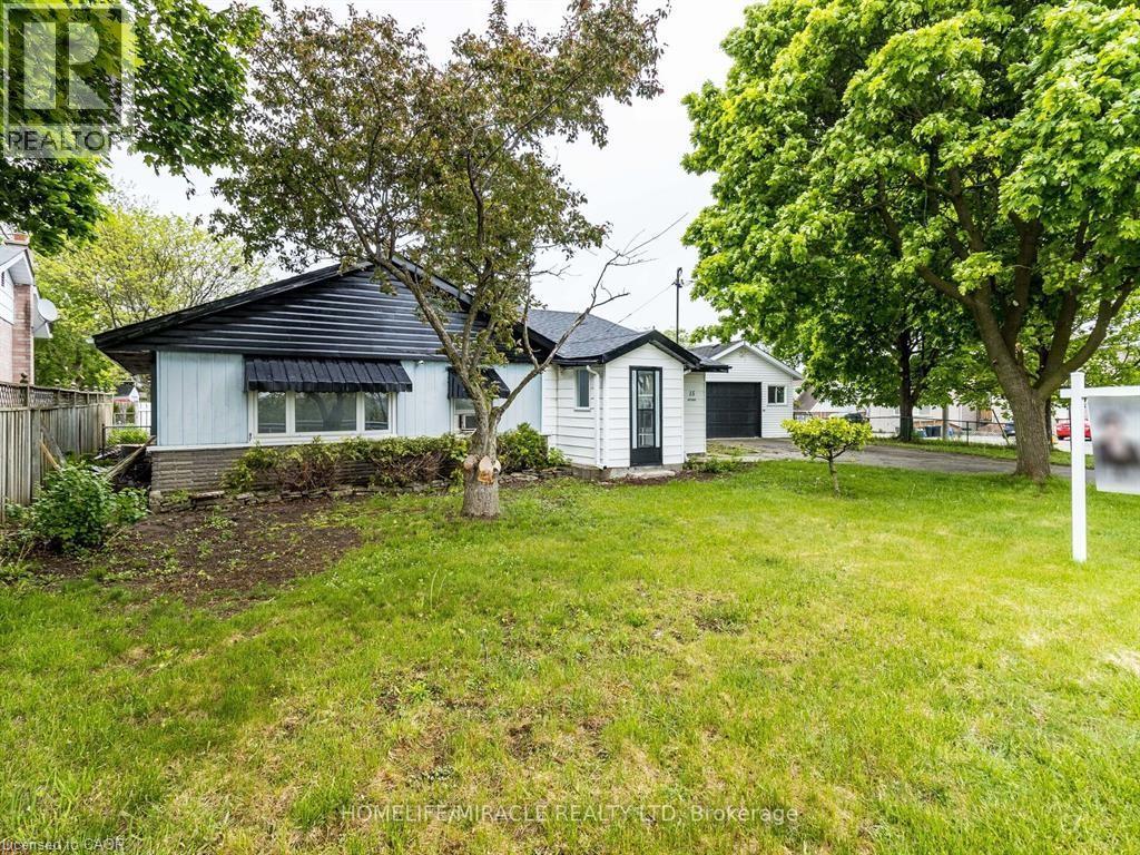 15 SPIERS Crescent, Cambridge