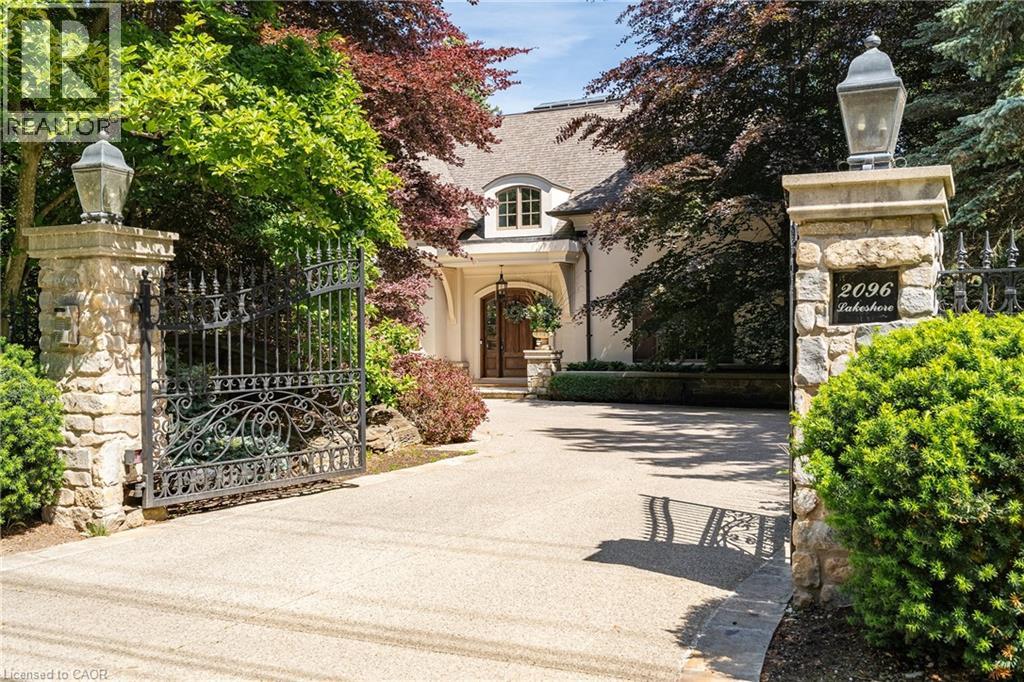 2096 LAKESHORE Road E, Oakville