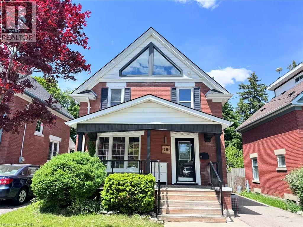 40 WOODLAND Avenue, Kitchener