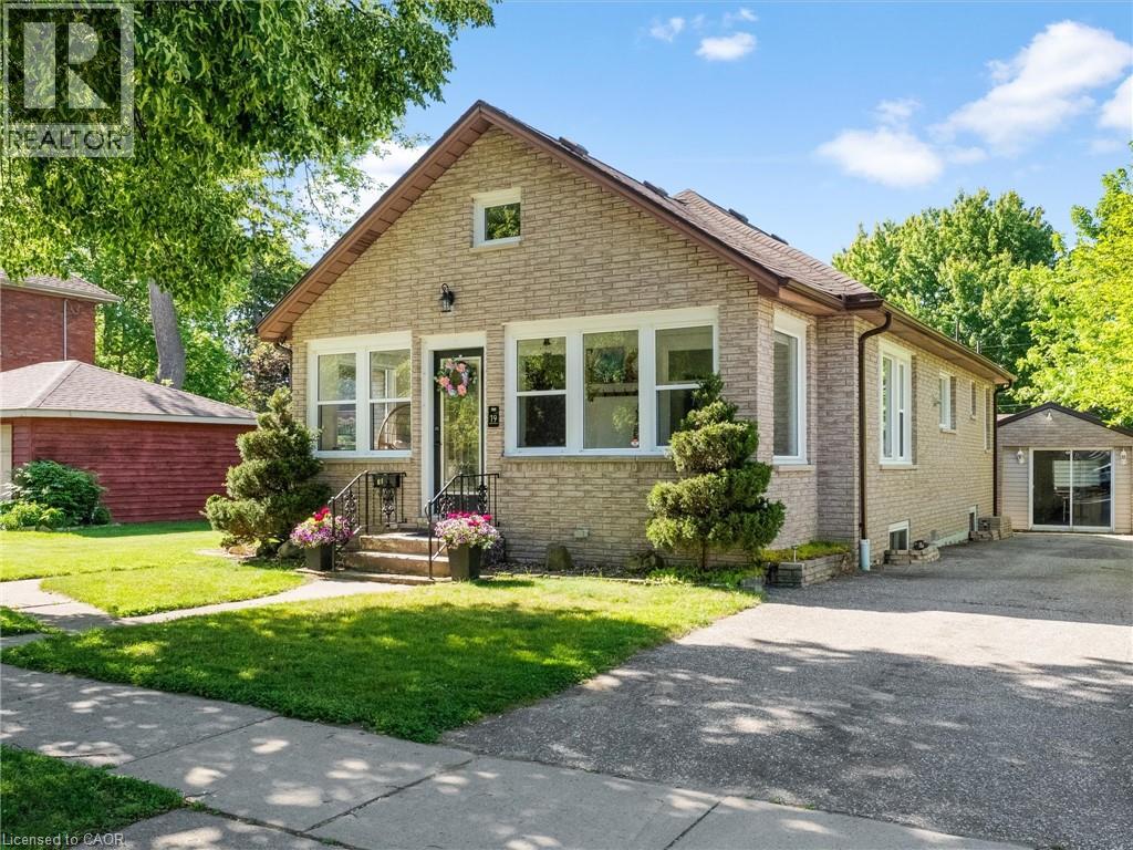 19 ELM Street, Kingsville