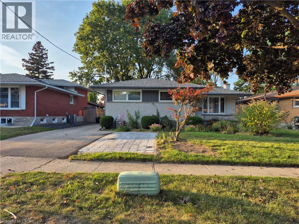 11 DUNCAIRN Avenue, Kitchener