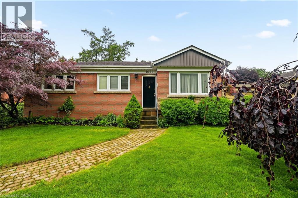 1059 SHEPHERDS Drive, Burlington