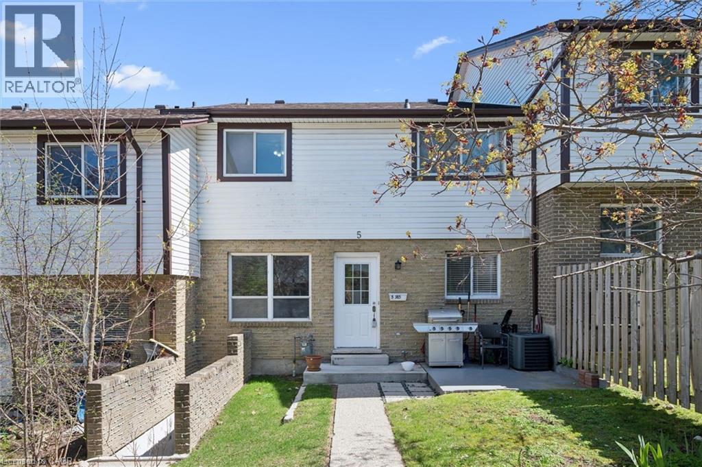 385 PIONEER Drive UnitNo. 5, Kitchener
