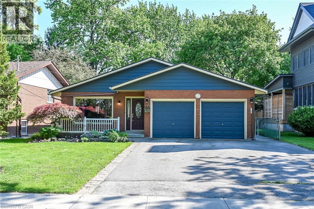 25 INVERNESS Avenue, Hamilton
