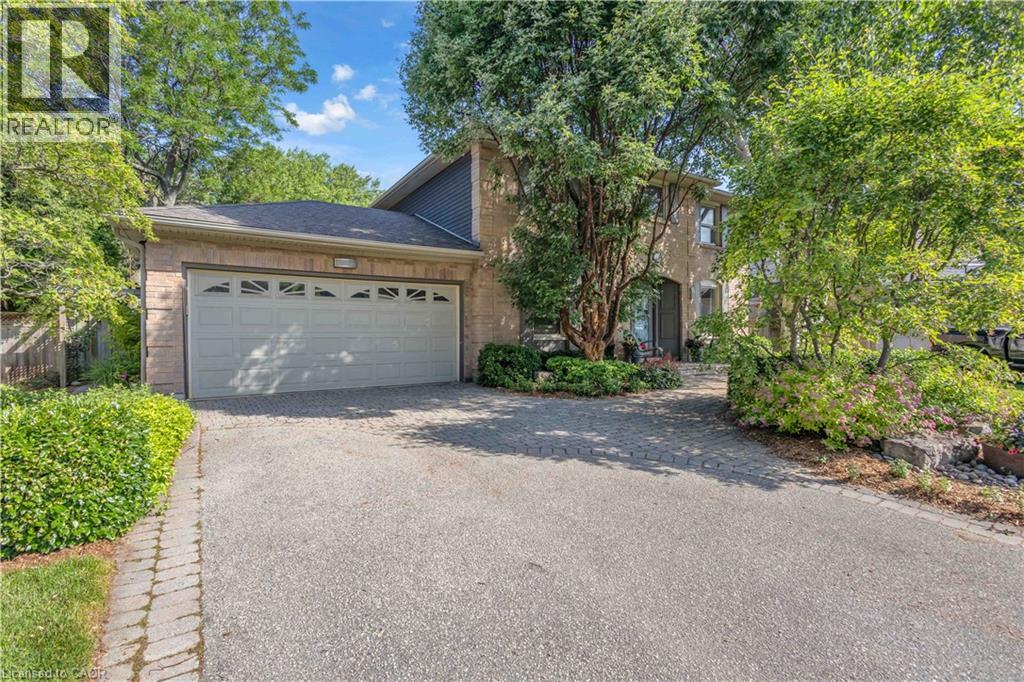 44 HAMMILL Court, Ancaster