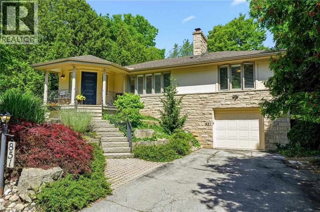 851 MEWBURN Road, Ancaster