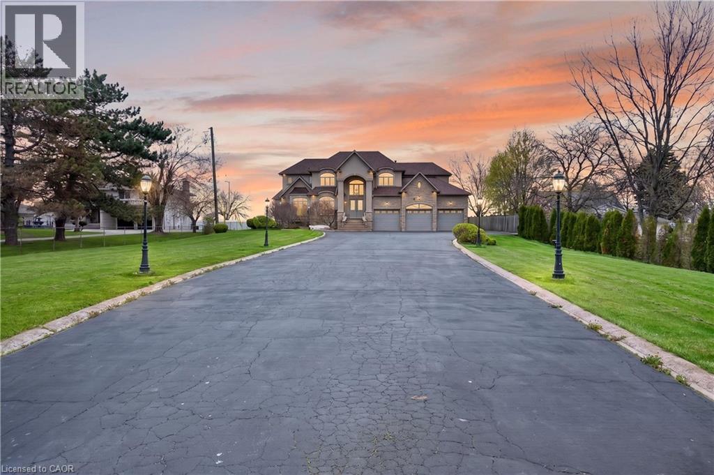 803 RIDGE Road, Hamilton