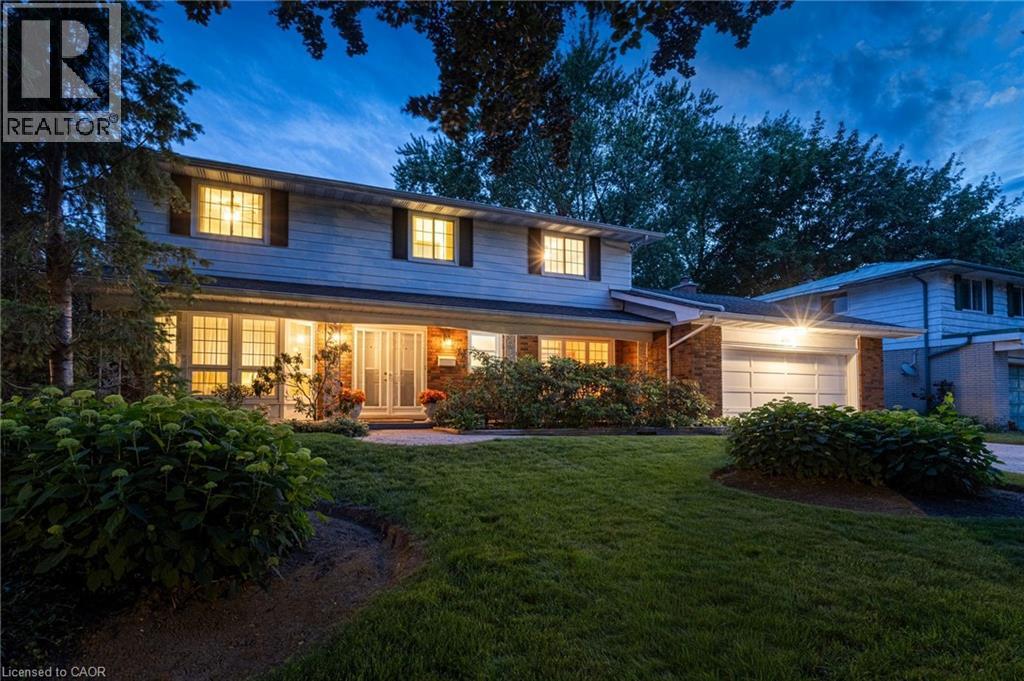 258 CAMELOT Drive, Burlington