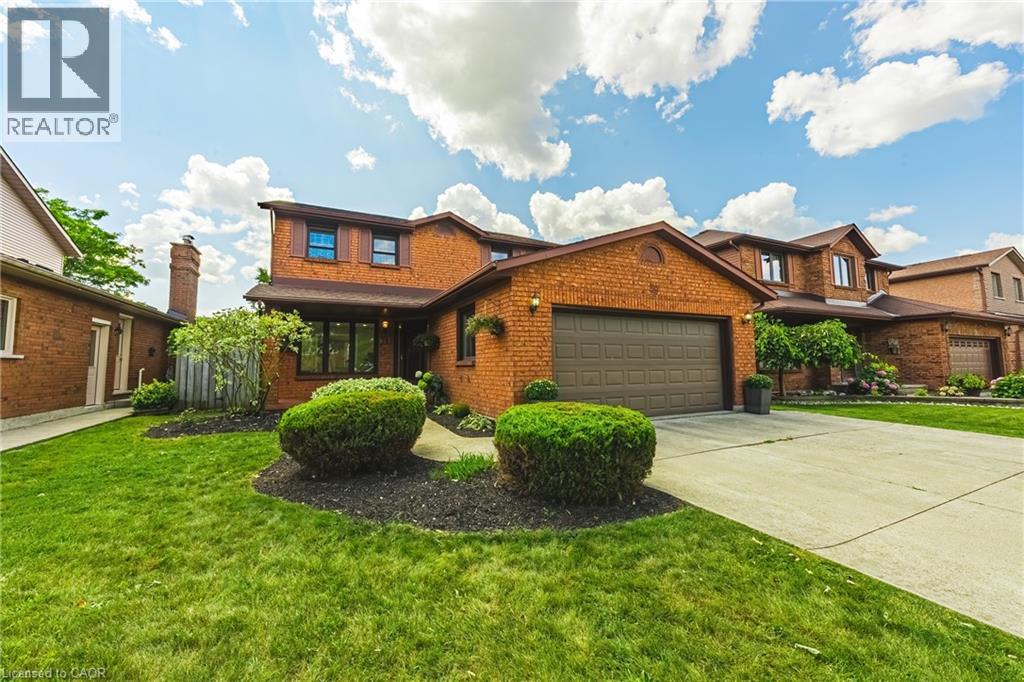 39 PARKWOOD Crescent, Hamilton