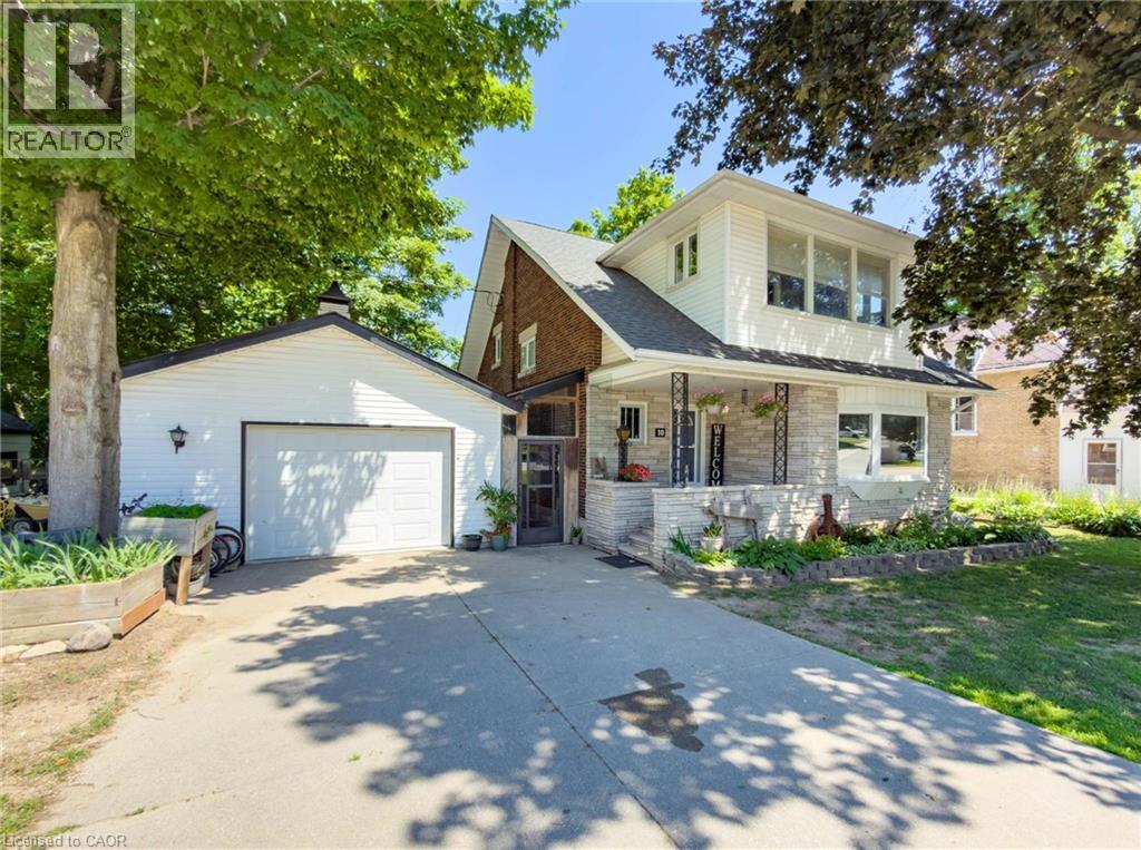 10 HILLCREST Street W, Teeswater