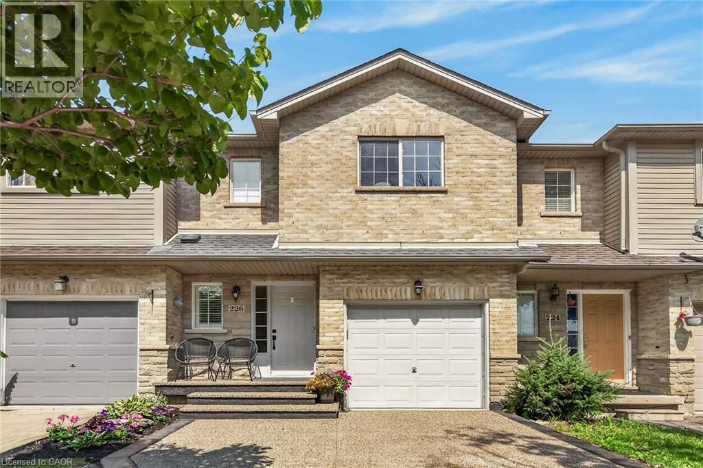 226 DICENZO Drive, Hamilton