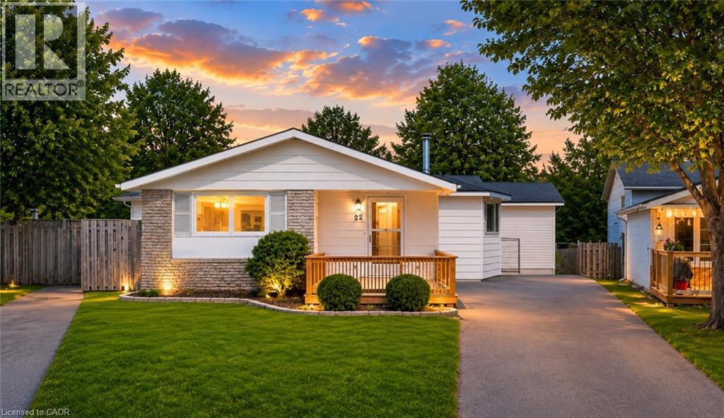 22 BLACKHORNE Crescent, Kitchener
