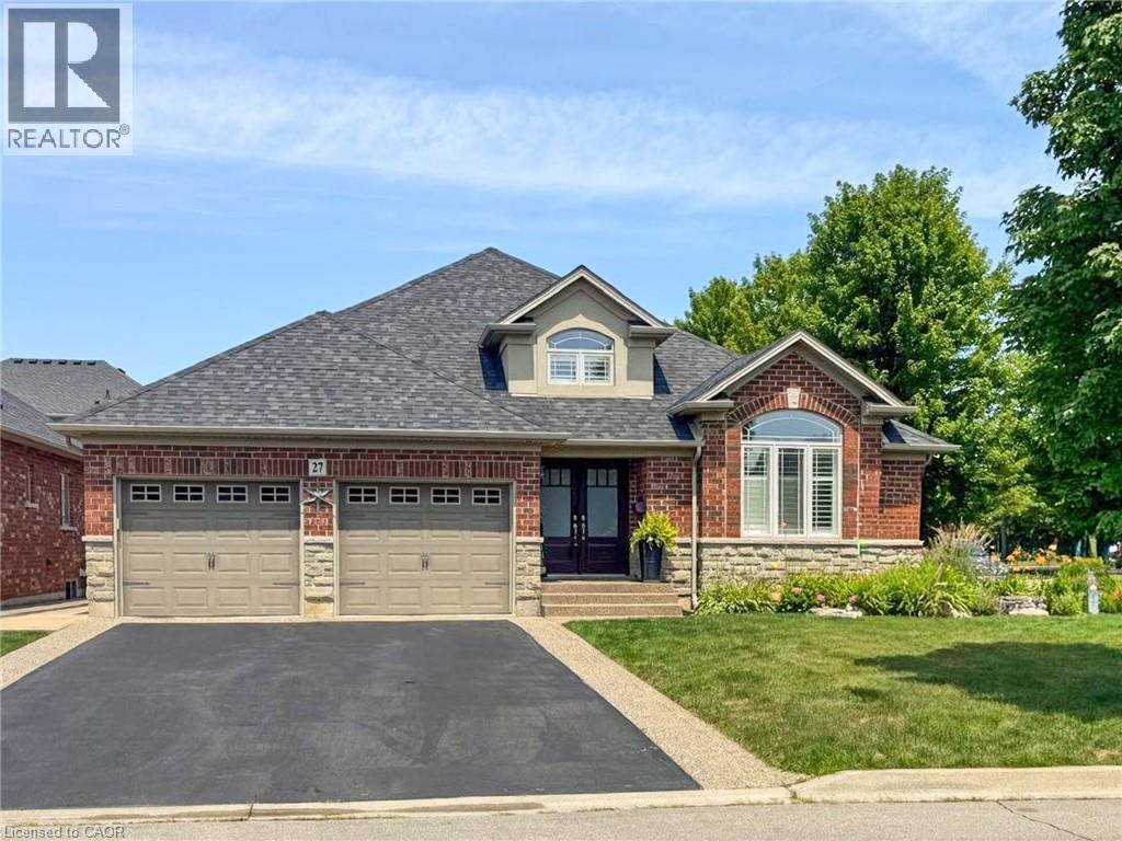 27 CARVER Drive, Binbrook