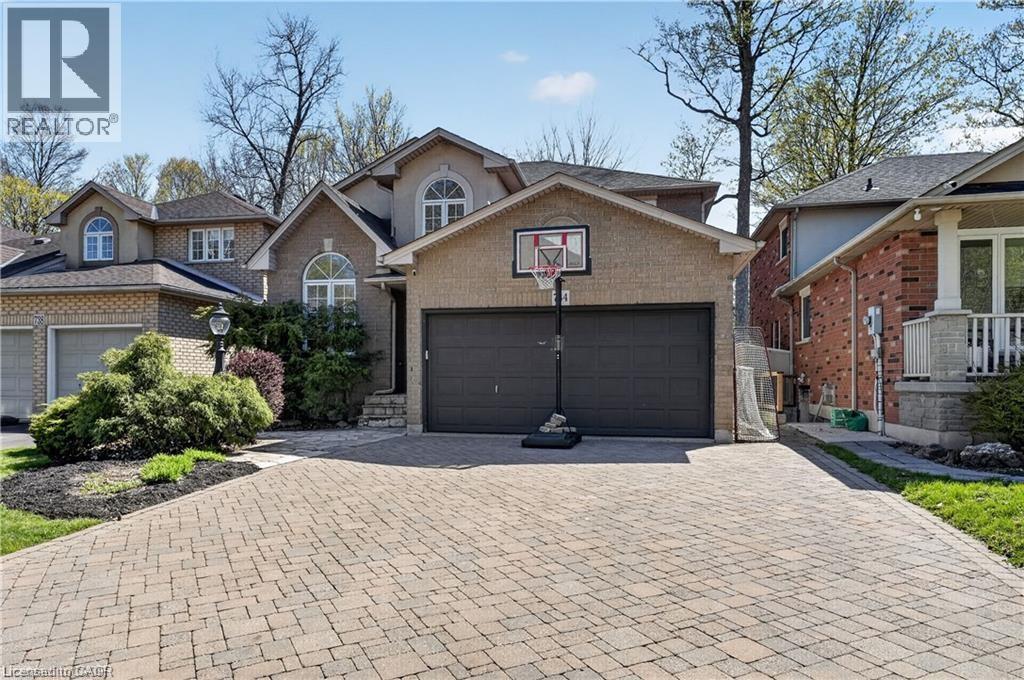 734 BRIGADOON Drive, Hamilton