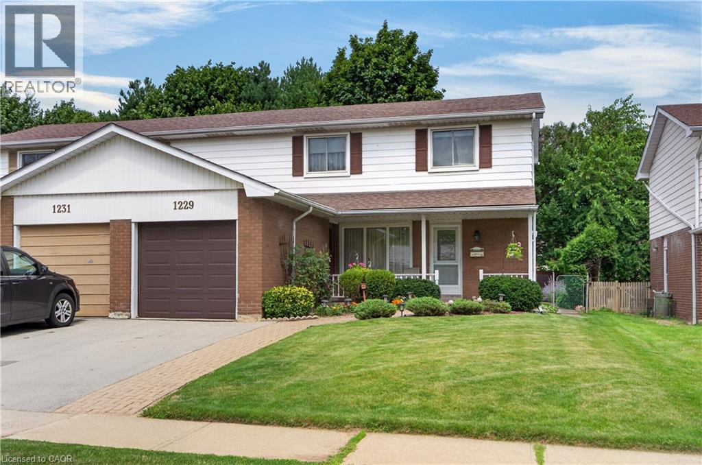 1229 NOTTINGHAM Avenue, Burlington