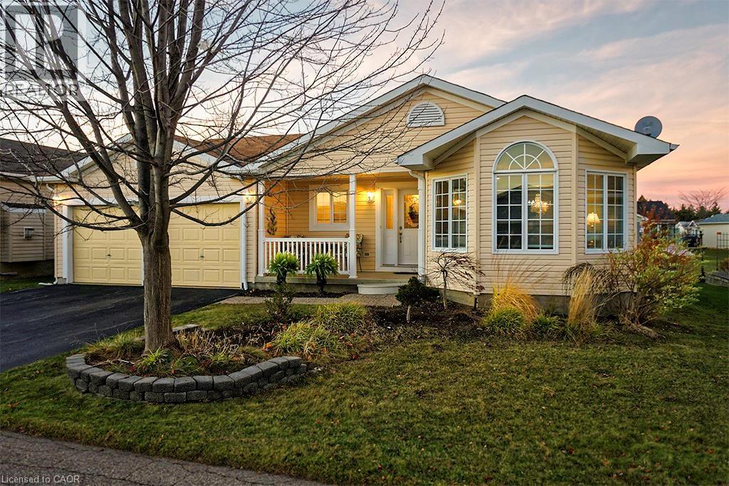 156 GRACEHILL Crescent, Freelton