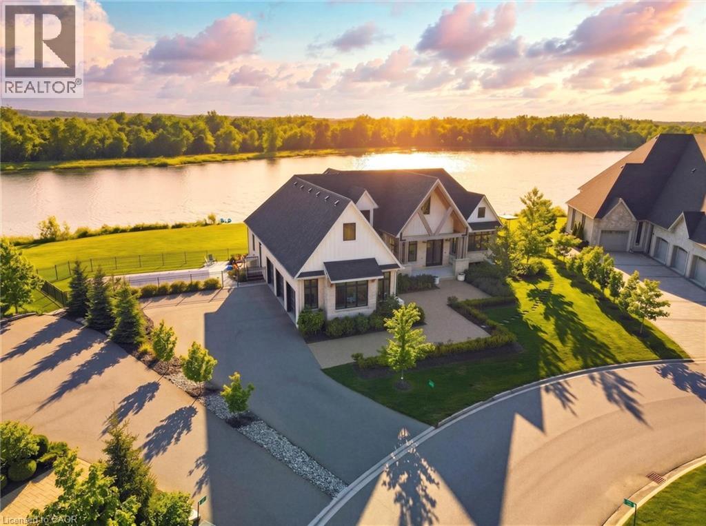 129 HERITAGE LAKE Drive, Puslinch