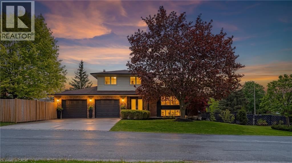 9 W HIGH CREST Lane W, St. Jacobs