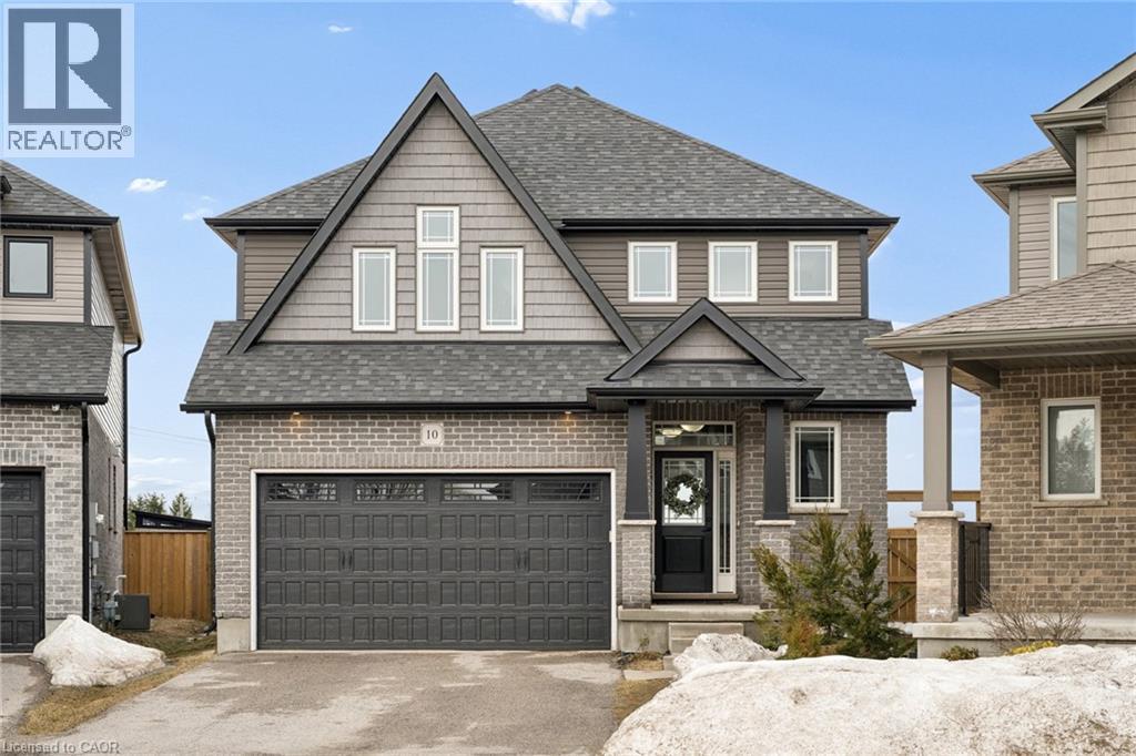 10 SPARROW Crescent, Grand Valley
