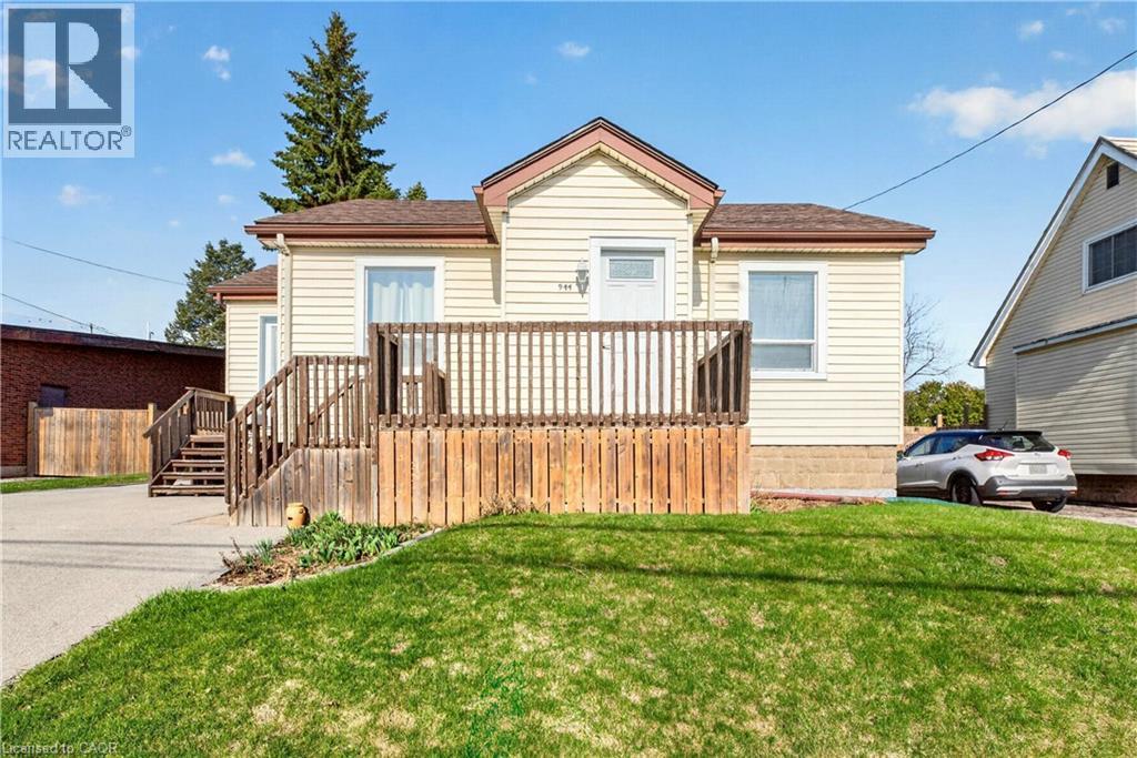 944 GARTH Street, Hamilton