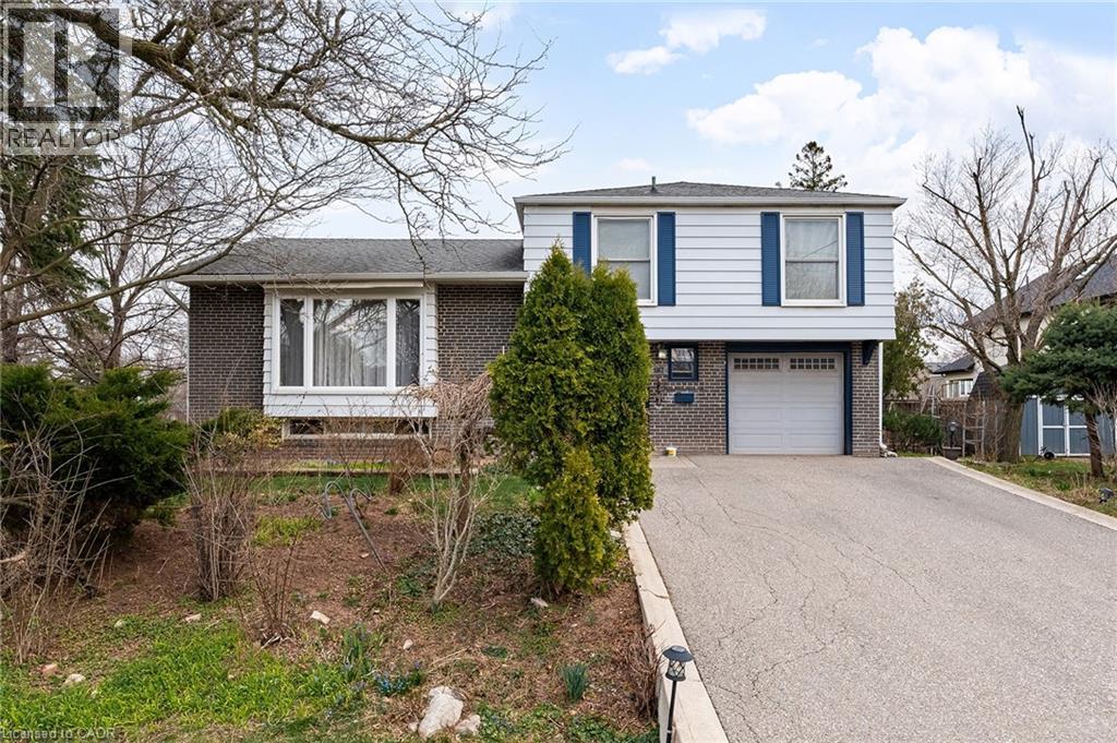 557 TRAFFORD Crescent, Oakville