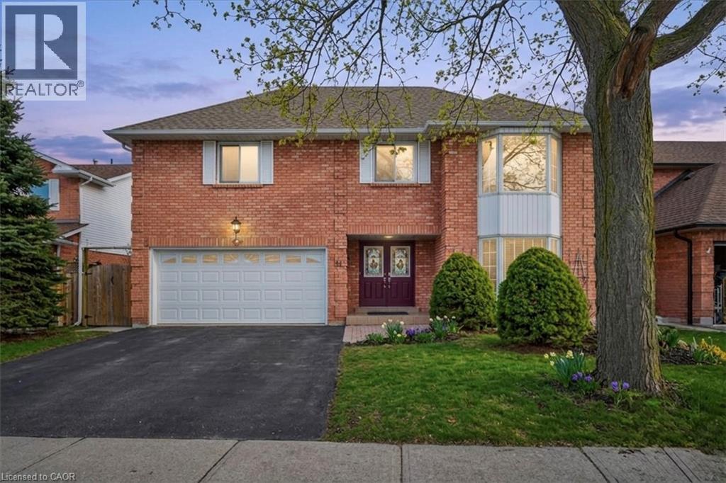 54 GOLDCREST Drive, Stoney Creek