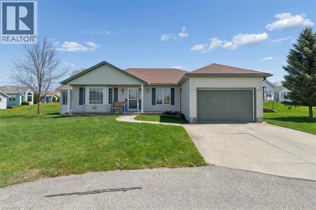 17 GREENFIELD Place, New Hamburg