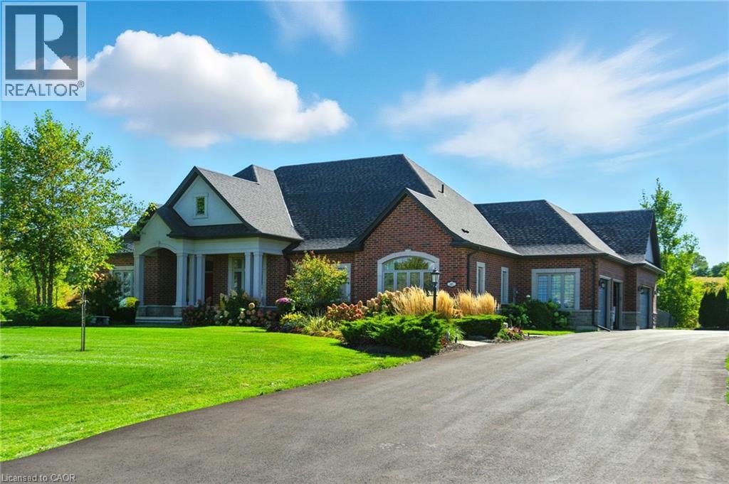 41 SHAKESPEARE Road, Dundas
