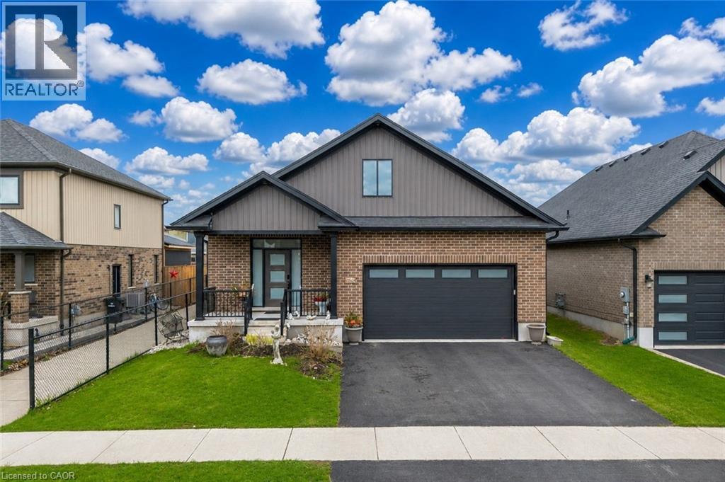 86 WOODBERRY Crescent, Elmira