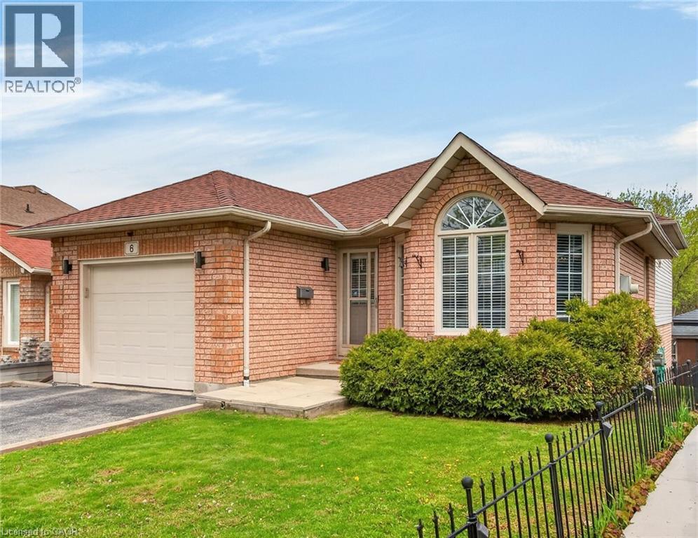 6 GLENHOLLOW Drive, Stoney Creek