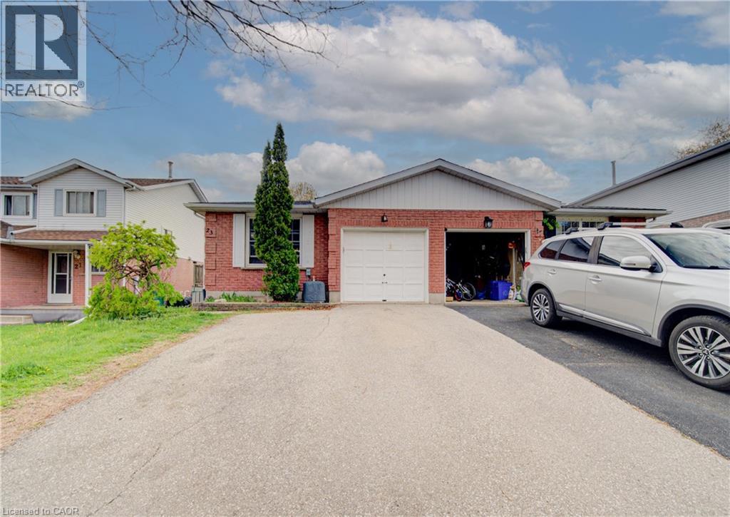 23 BIER Crescent, Wilmot Township
